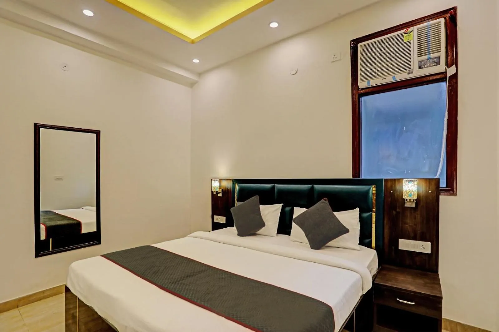 Hotel New City Lite Nové Dillí 4*,  Indie